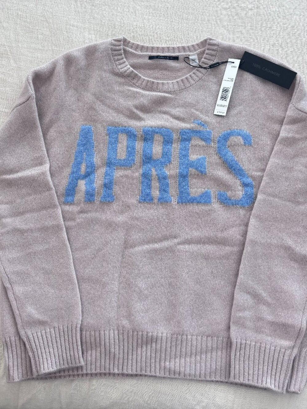 *NWT* Tahari Apres 100% Cashmere sweater